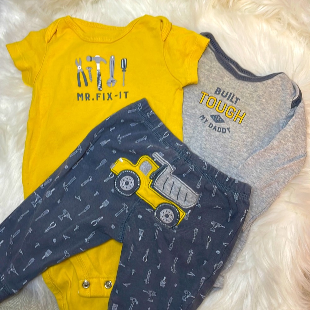 Carter’s 3 piece set